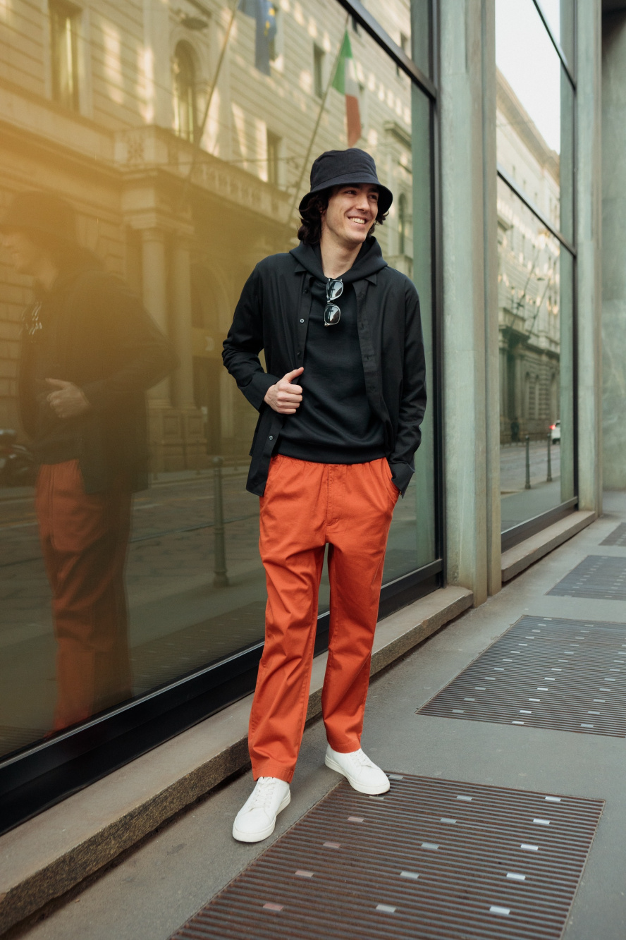 Orange sweater shop mens outfit