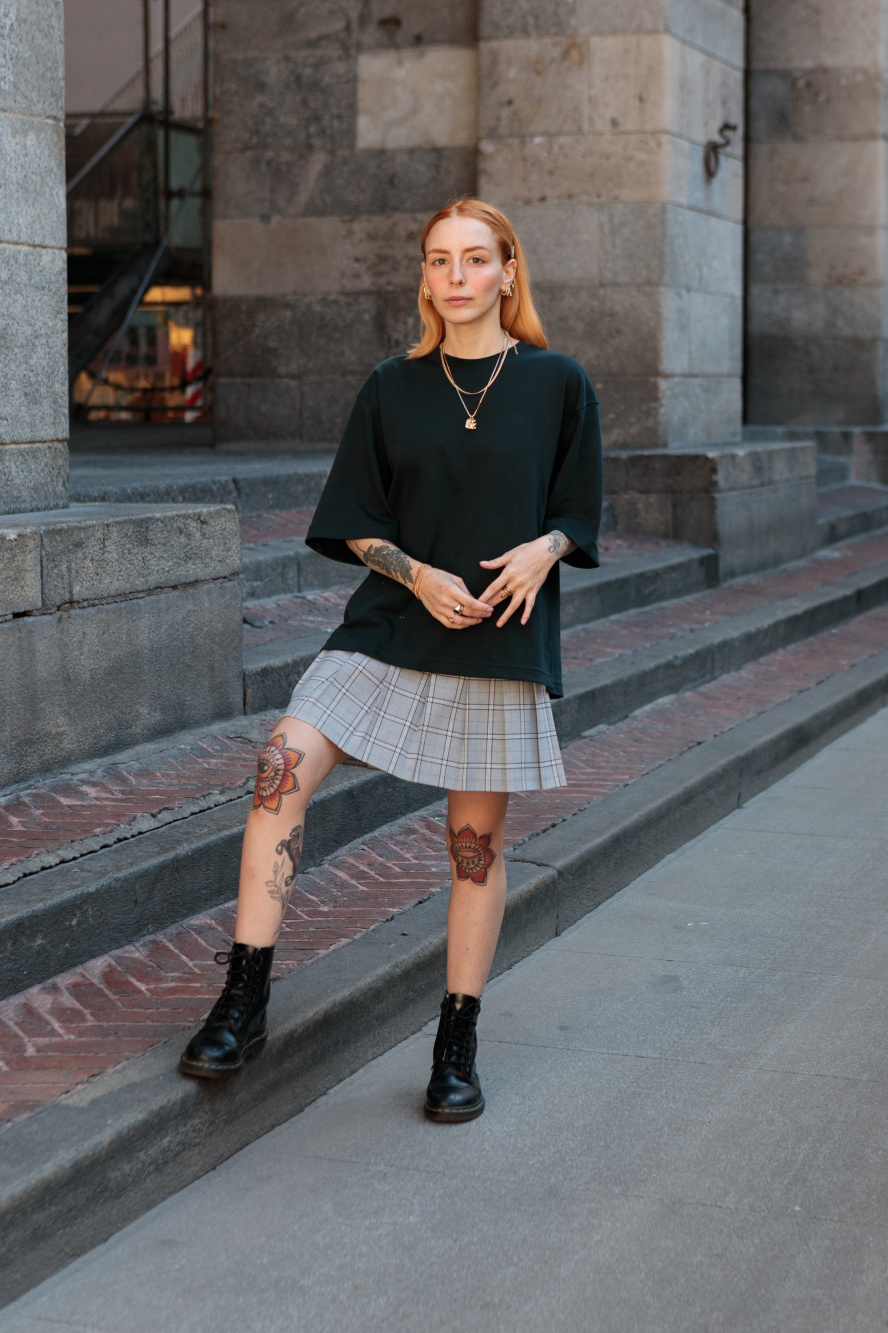 Check styling ideas for「Pleated Checked Mini Skirt」