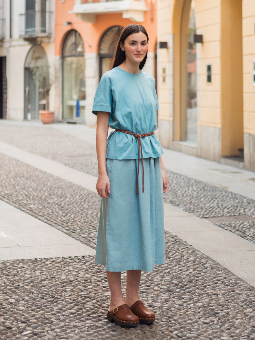 Check styling ideas for「Linen-Blend Gathered Camisole Dress