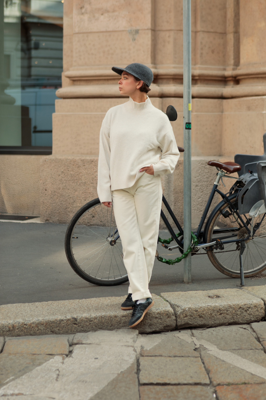 Check styling ideas for「Corduroy Wide-Fit Pleated Pants、Souffle