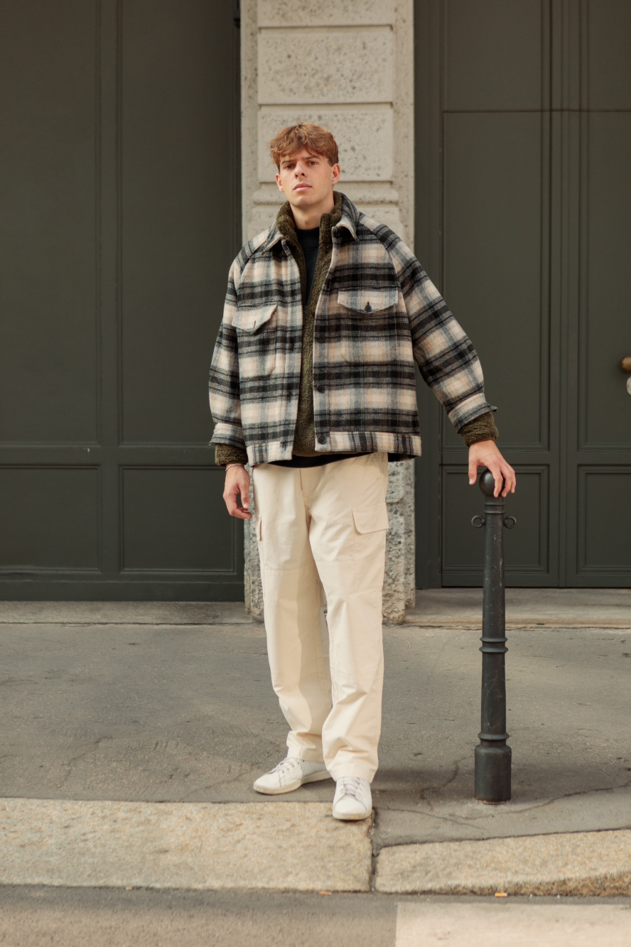 Check styling ideas for「Cargo Jogger Pants、HEATTECH Checked Scarf」