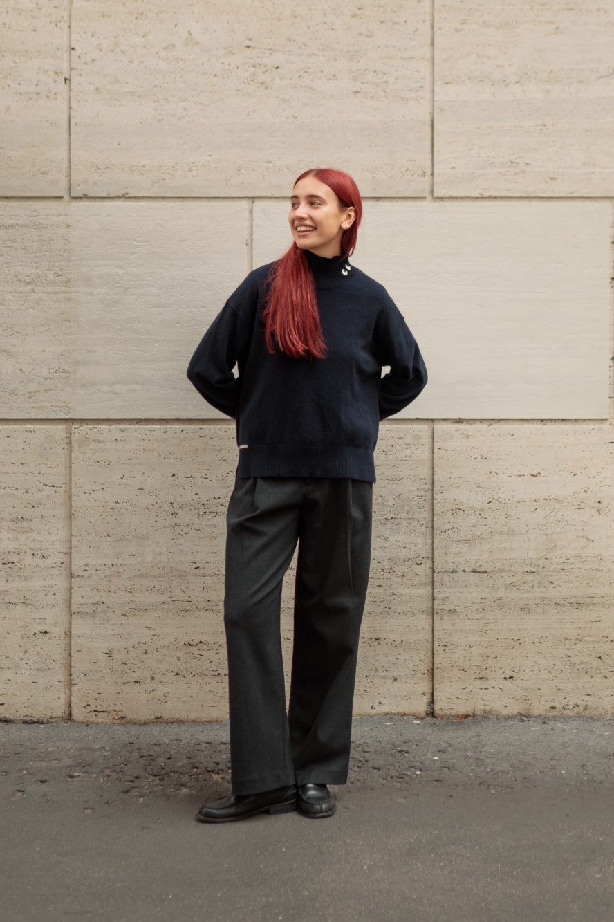 Check styling ideas for「CASHMERE LONG SLEEVE SWEATER、BRUSHED JERSEY PLEATED  WIDE PANTS」