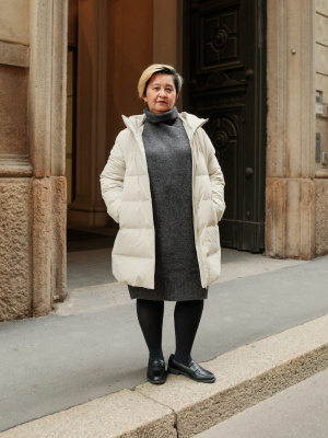 Women's SEAMLESS DOWN SHORT COAT | UNIQLO CA