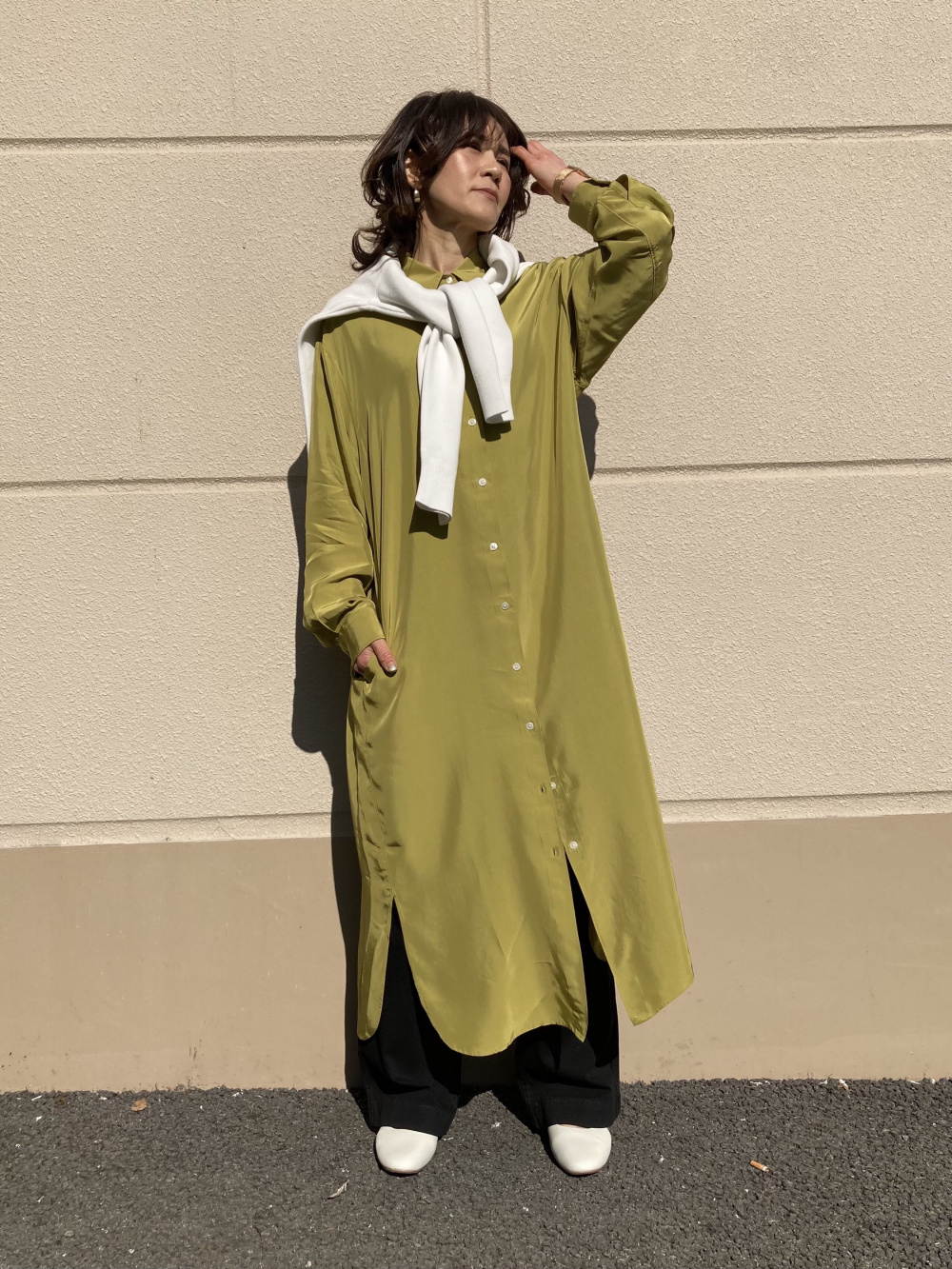 ユニクロ　シャイニーレーヨン　ロングシャツワンピース ユニクロ公式 | シャイニーレーヨンロングシャツワンピース（長袖