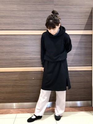 riricot　エクスフォリエーター ユニクロ公式 | スウェットフーデッドワンピース（長袖）