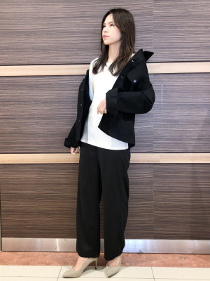 ユニクロ公式 | シャイニーレーヨンブラウス（長袖）