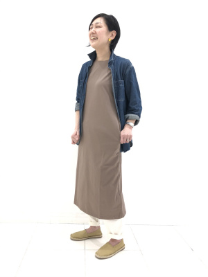 【日本未展開＊送料負担】Ithea 30 エスパドリーユ ベージュ ユニクロ公式 | エスパドリーユ