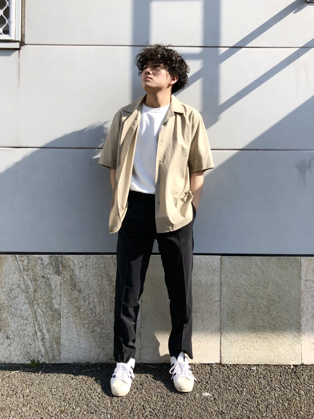 Check styling ideas for「Open Collar Short-Sleeve Shirt、Hokusai Colors UT  (Short-Sleeve Graphic T-Shirt)」| UNIQLO US