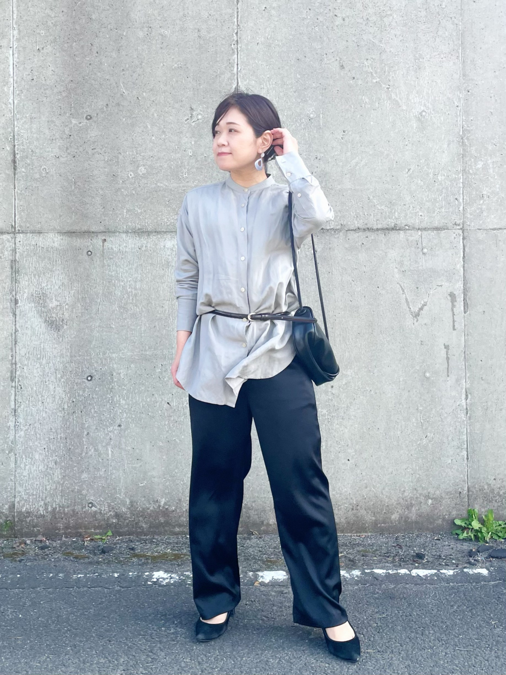 Check styling ideas for「Satin Relaxed Straight Pants」| UNIQLO US