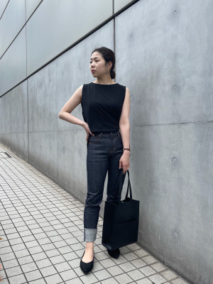 去年の私へ、なぜ君は買わなかった⁈UNIQLO+Jセルビッジ