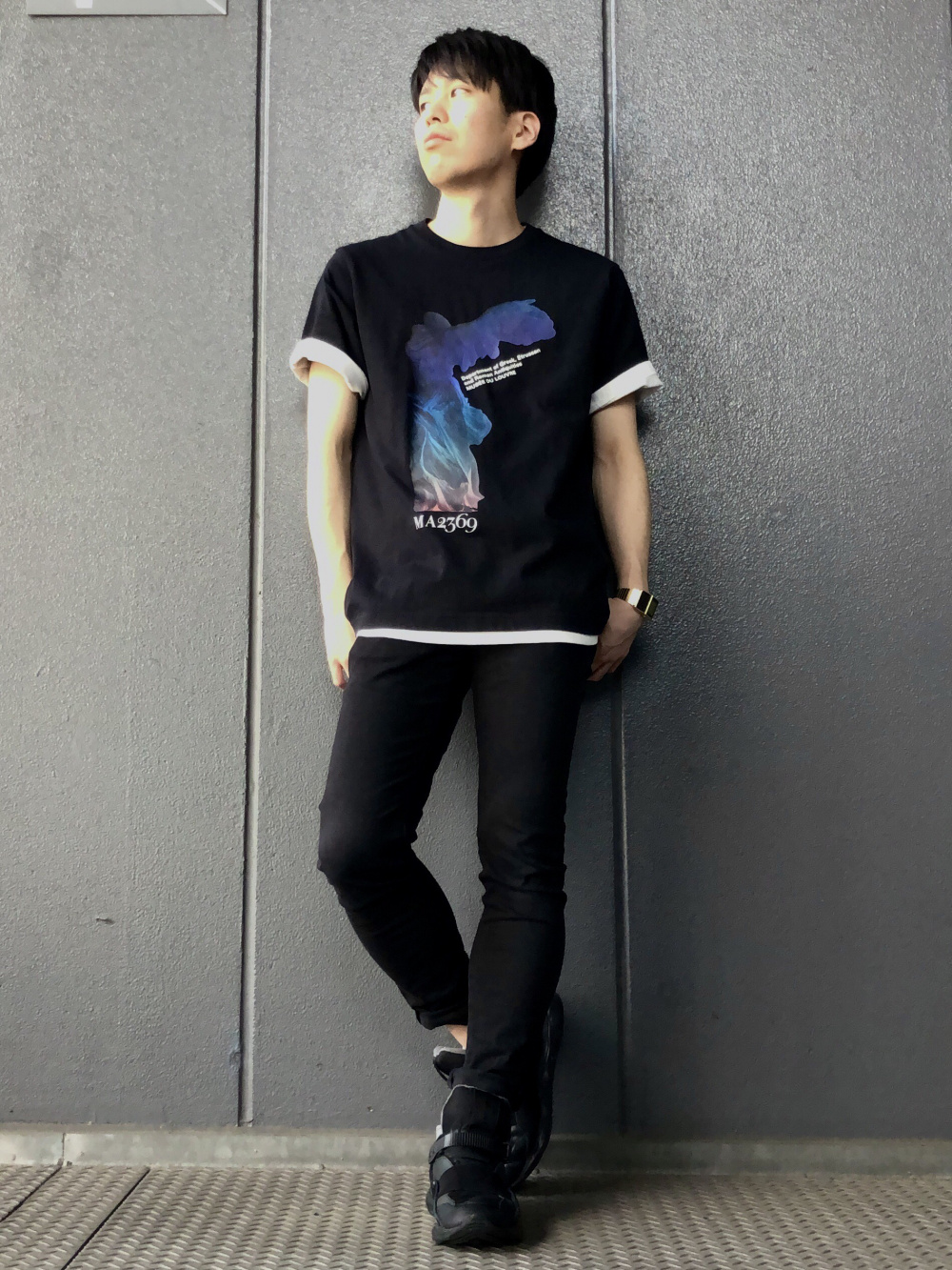 Outfit ideas of「Louvre Museum UT (Short-Sleeve Graphic T-Shirt)、Ultra