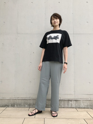 ユニクロ公式 | サテンリラックスストレートパンツ（丈長め69～71cm）