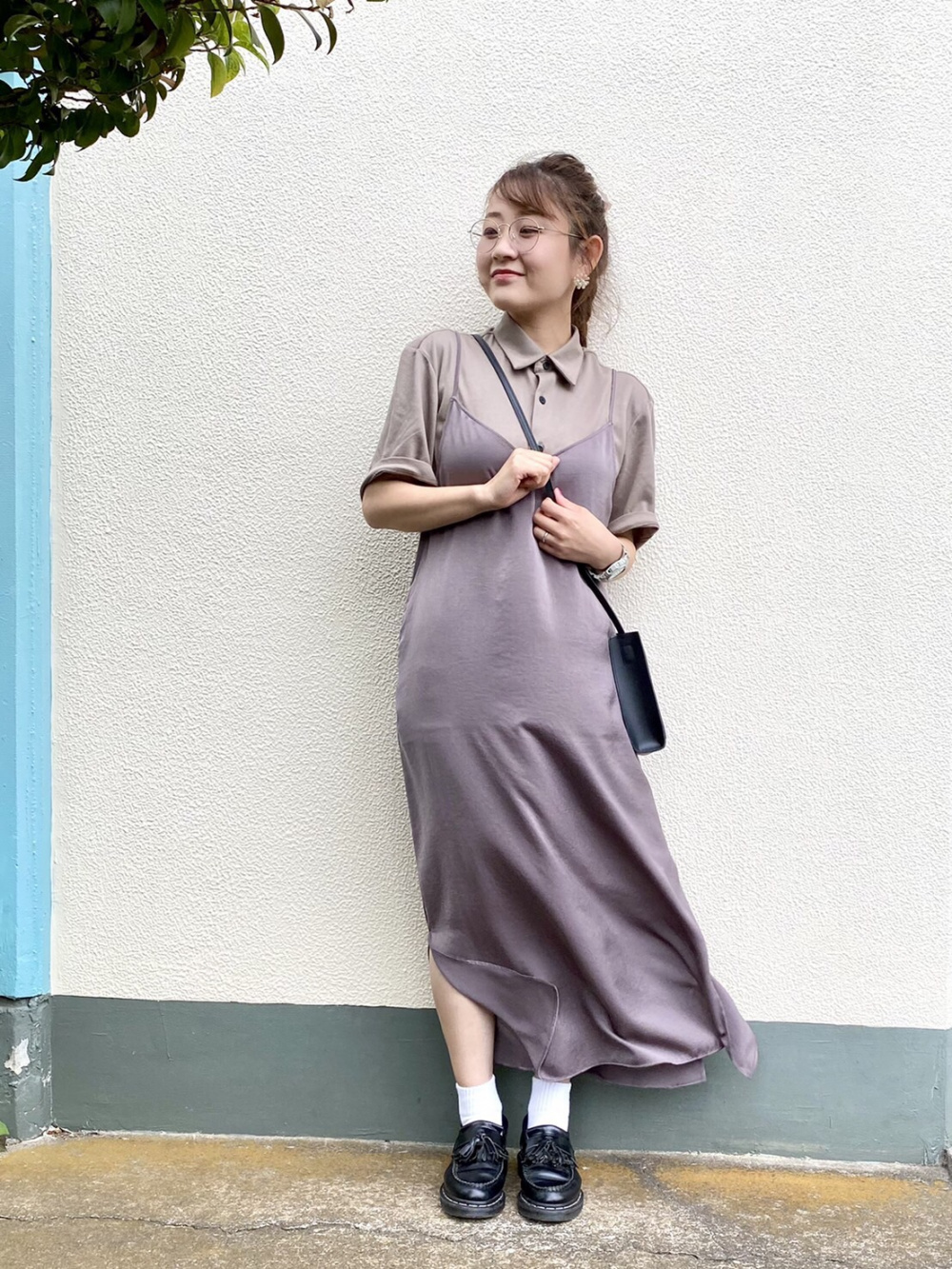 キャミソールサイドスリットロングワンピース エアリズムスリムフィットフルオープンポロシャツ 半袖 の着用コーディネート ユニクロ