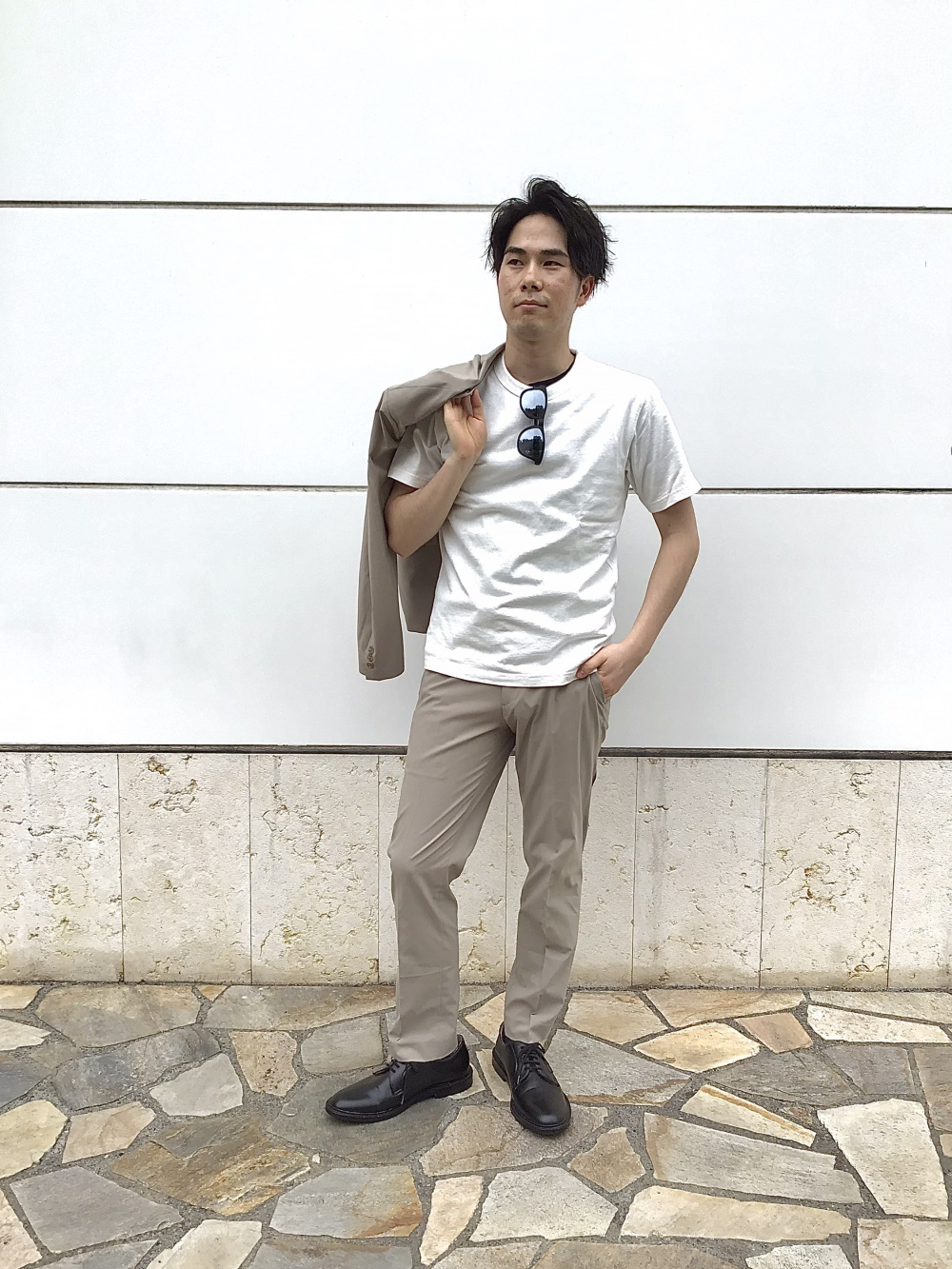 クルーネックtシャツ 半袖 感動ジャケット コットンライク 袖丈着丈標準 セットアップ可能 の着用コーディネート ユニクロ