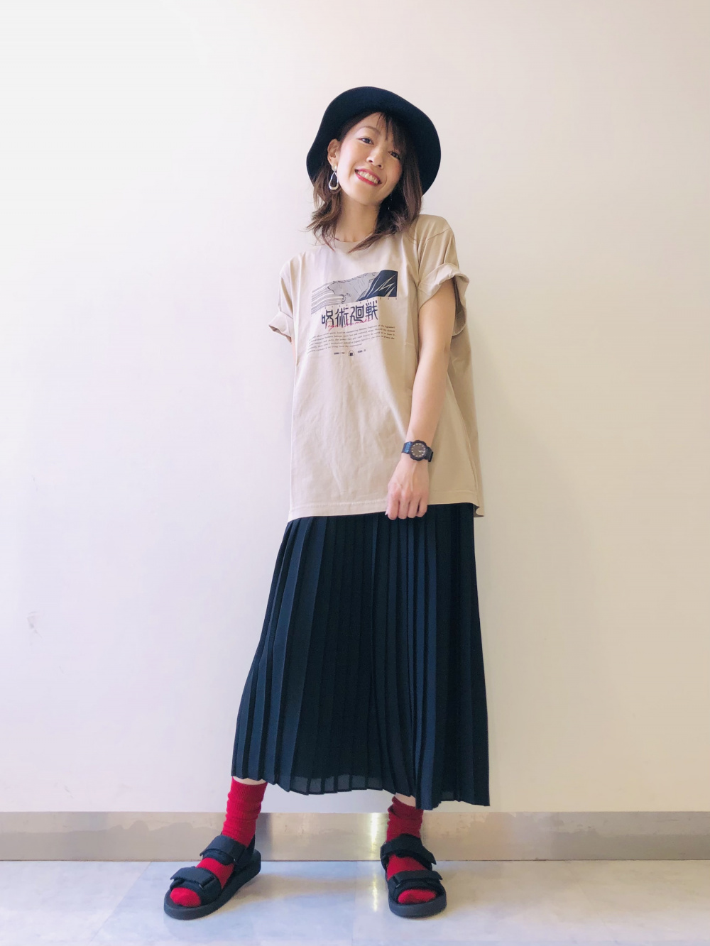 Check styling ideas for「Chiffon Pleated Long Skirt」| UNIQLO US Check styling ideas for「Chiffon Pleated Long Skirt」| UNIQLO US