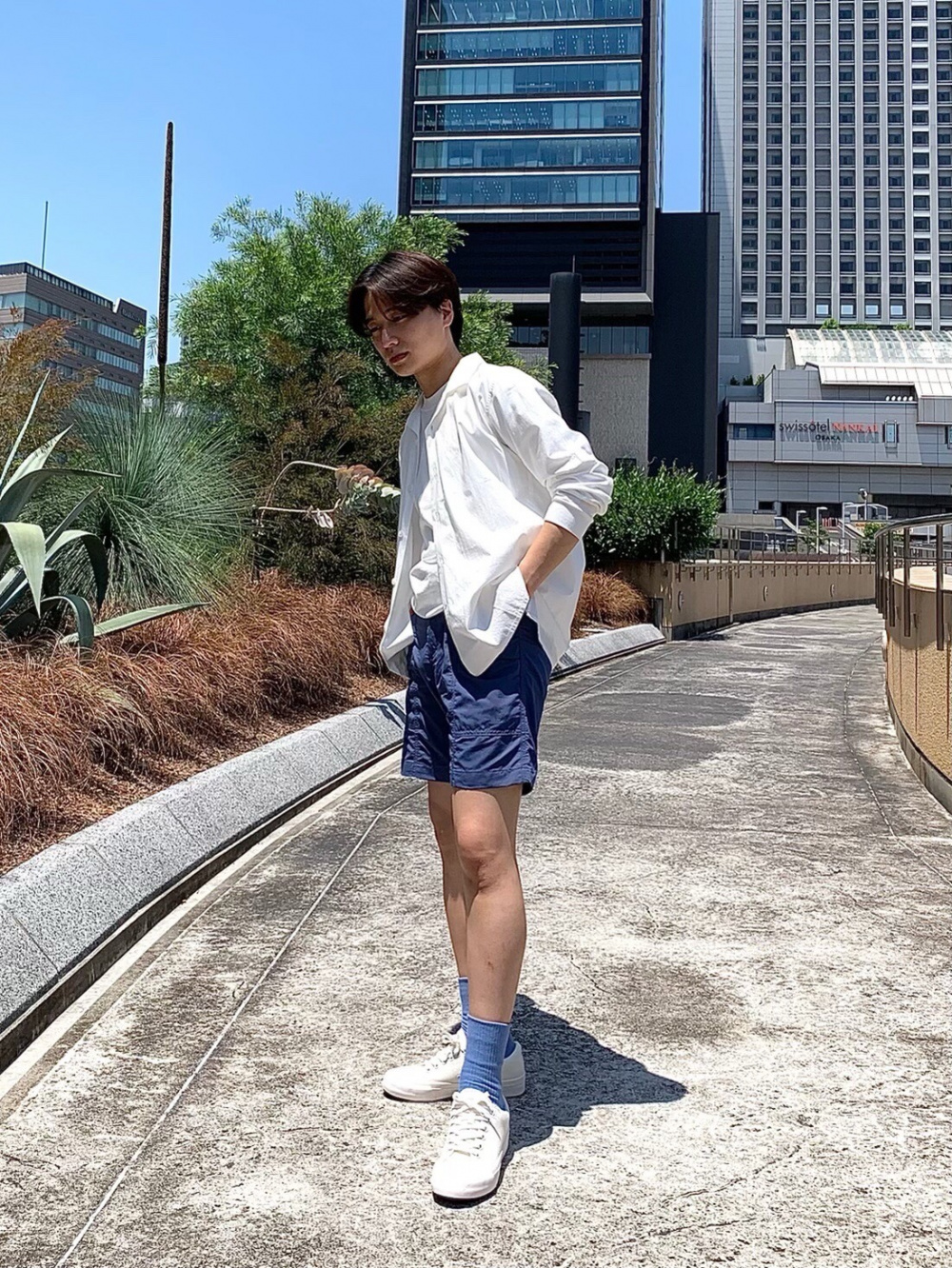 Check styling ideas for「Linen Cotton Short-Sleeve Shirt、Nylon Utility  Geared Shorts」