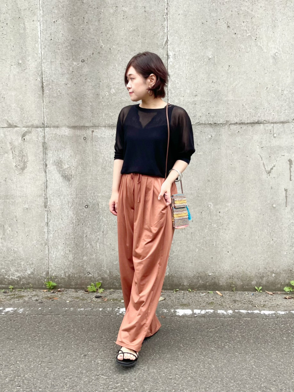 ライトシアーボートネックセーター（5分袖）（レディース）の着用