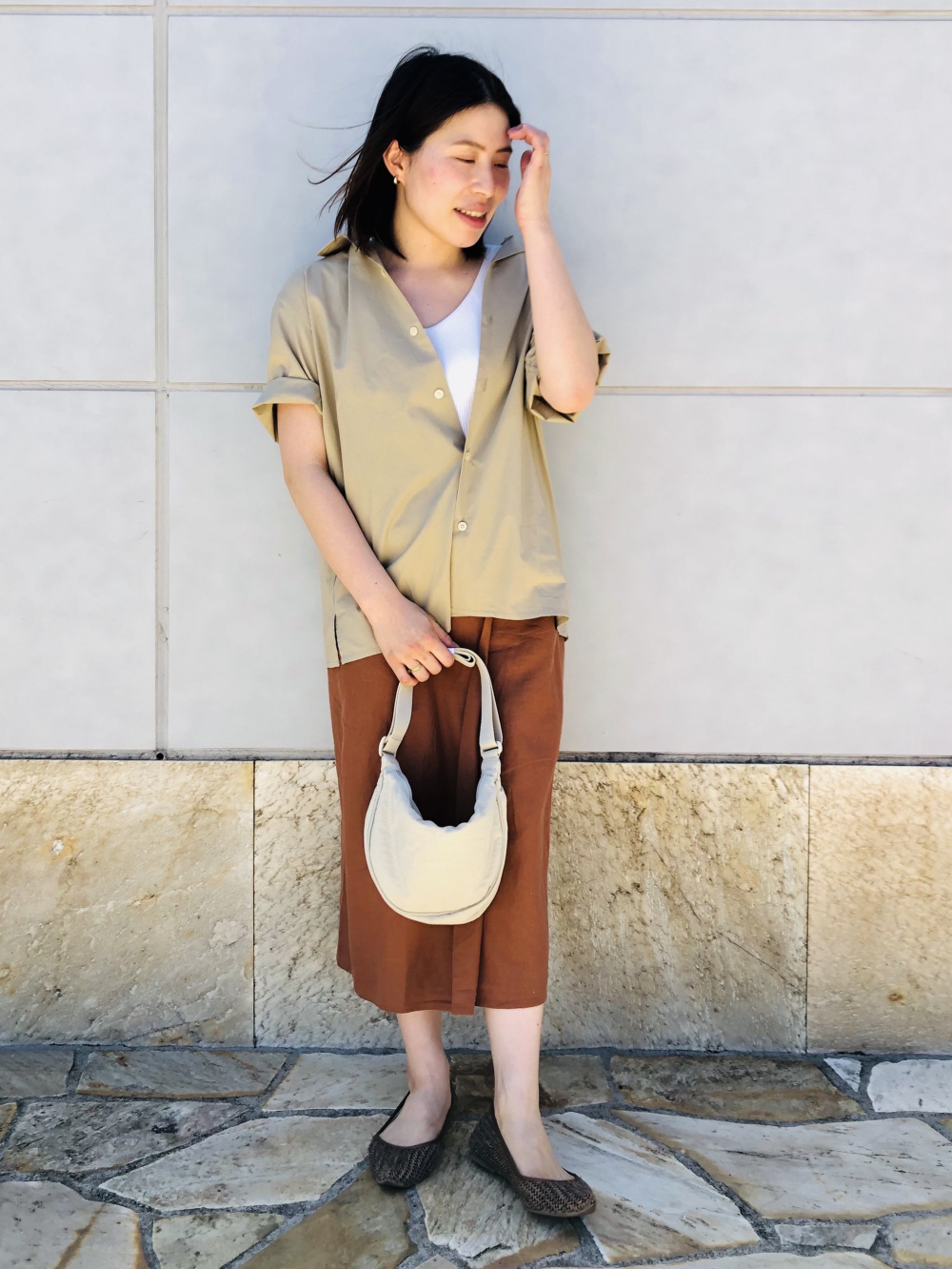 Outfit ideas of「Round Mini Shoulder Bag」 UNIQLO US