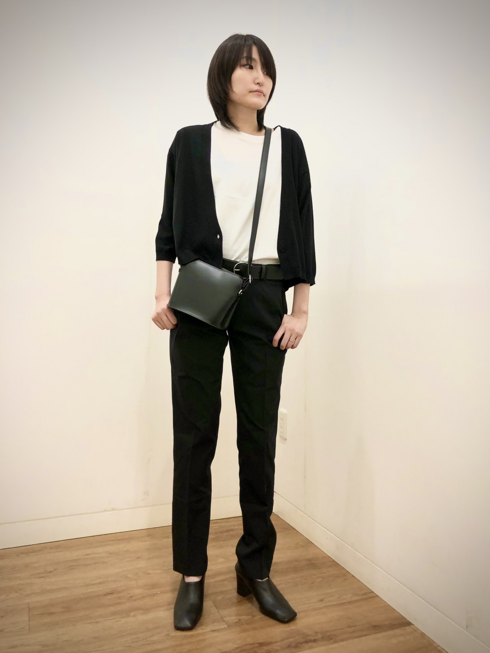 Check styling ideas for「+J Silk-Cotton V-Neck 3/4-Sleeve Short