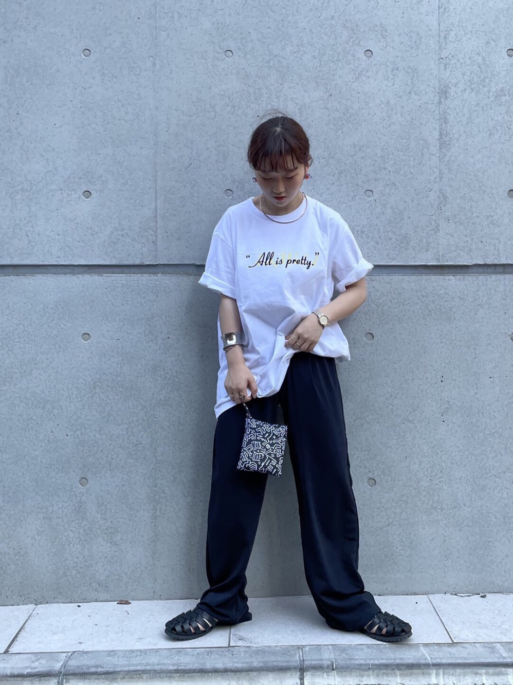 アンディ ウォーホル Ut 半袖 レギュラーフィット クレープジャージーストレートパンツ 丈標準66 5 68 5cm の着用コーディネート ユニクロ