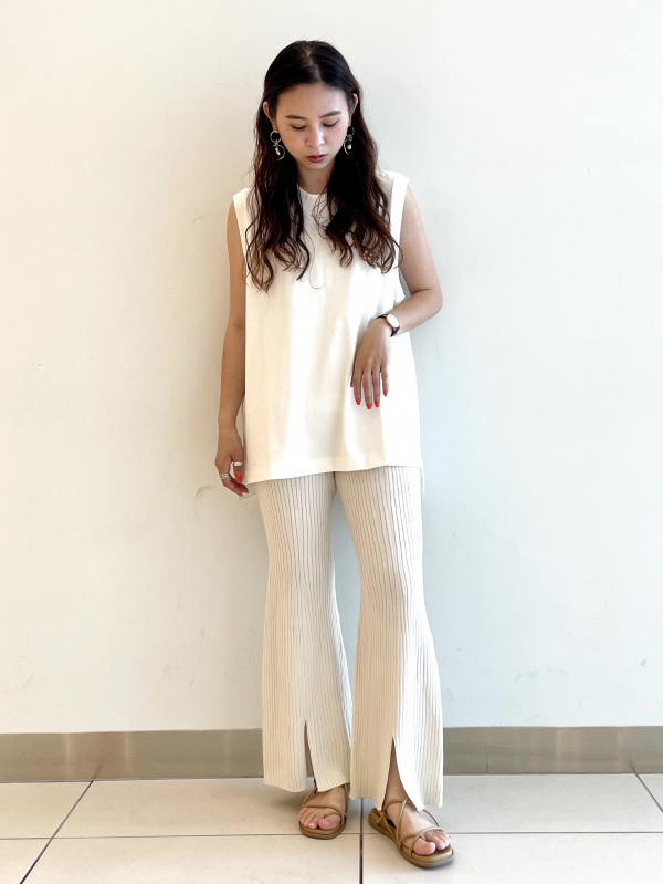 Check styling ideas for「3D Knit Ribbed Front Slit Long Pants 