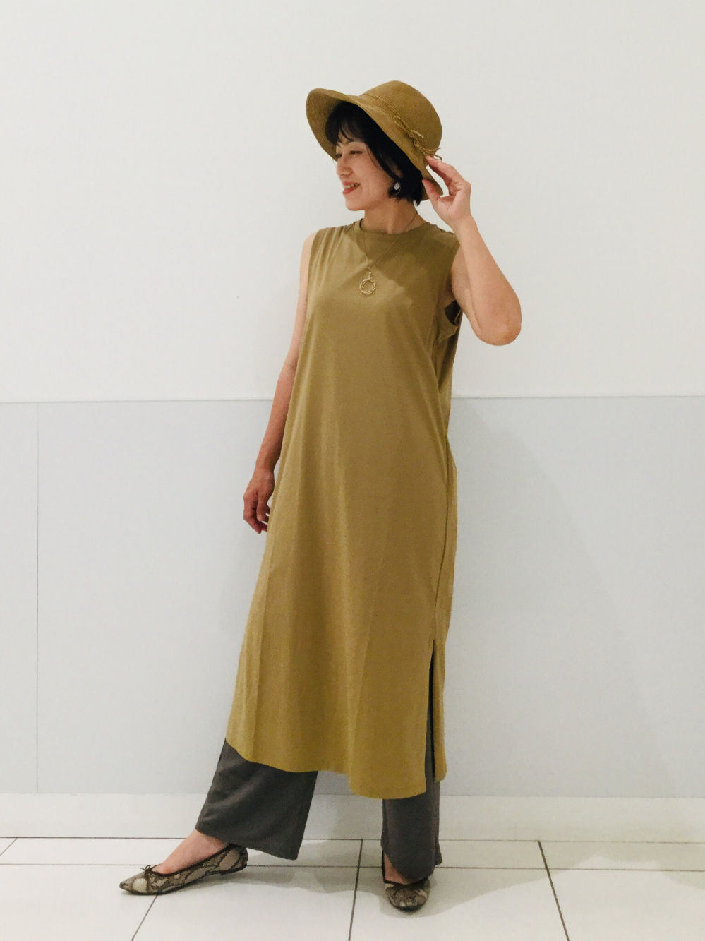 Check styling ideas for「Satin Jersey Wide Straight Pants」| UNIQLO US