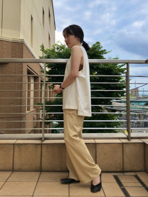 ユニクロ公式 | エアリズムプランジブラキャミソール