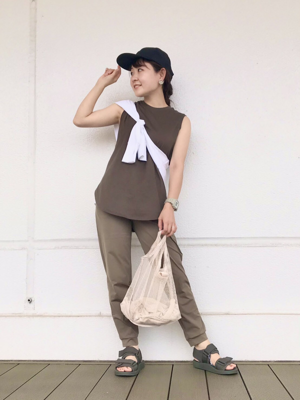 ✧COCOページ✧ Women's 「ジョガーパンツ」styling ideas | UNIQLO US