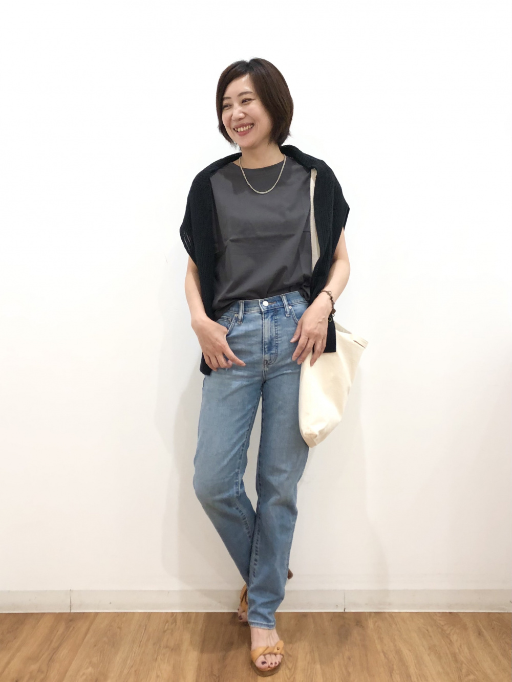 Check styling ideas for「Smooth Cotton French Sleeve T-Shirt