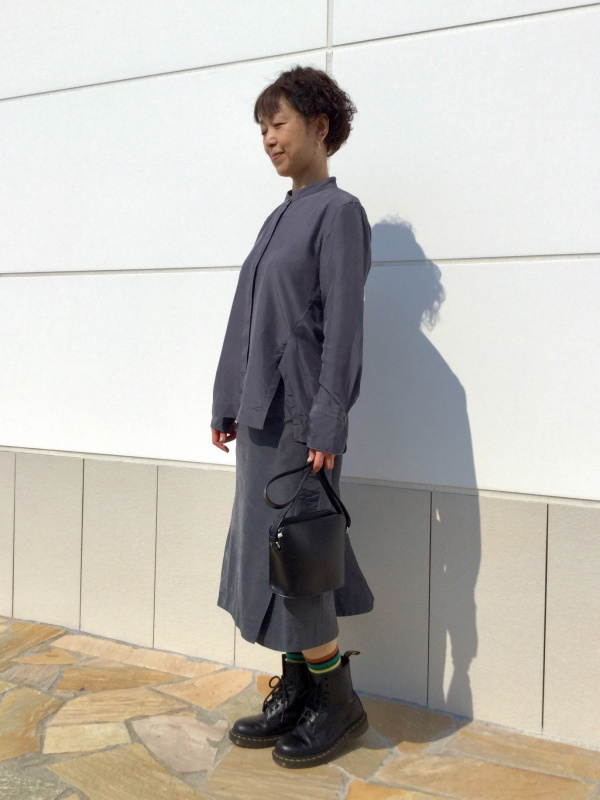Women's 「シルクスタンドカラーシャツ」styling ideas | UNIQLO US