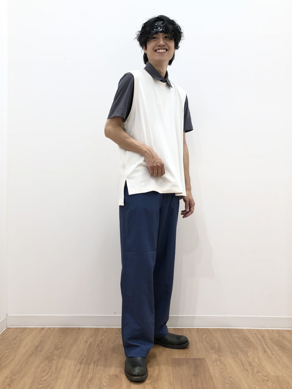 Check styling ideas for「AIRism Full-Open Short-Sleeve Polo Shirt、Keith  Haring UT (Short-Sleeve Graphic T-Shirt)」