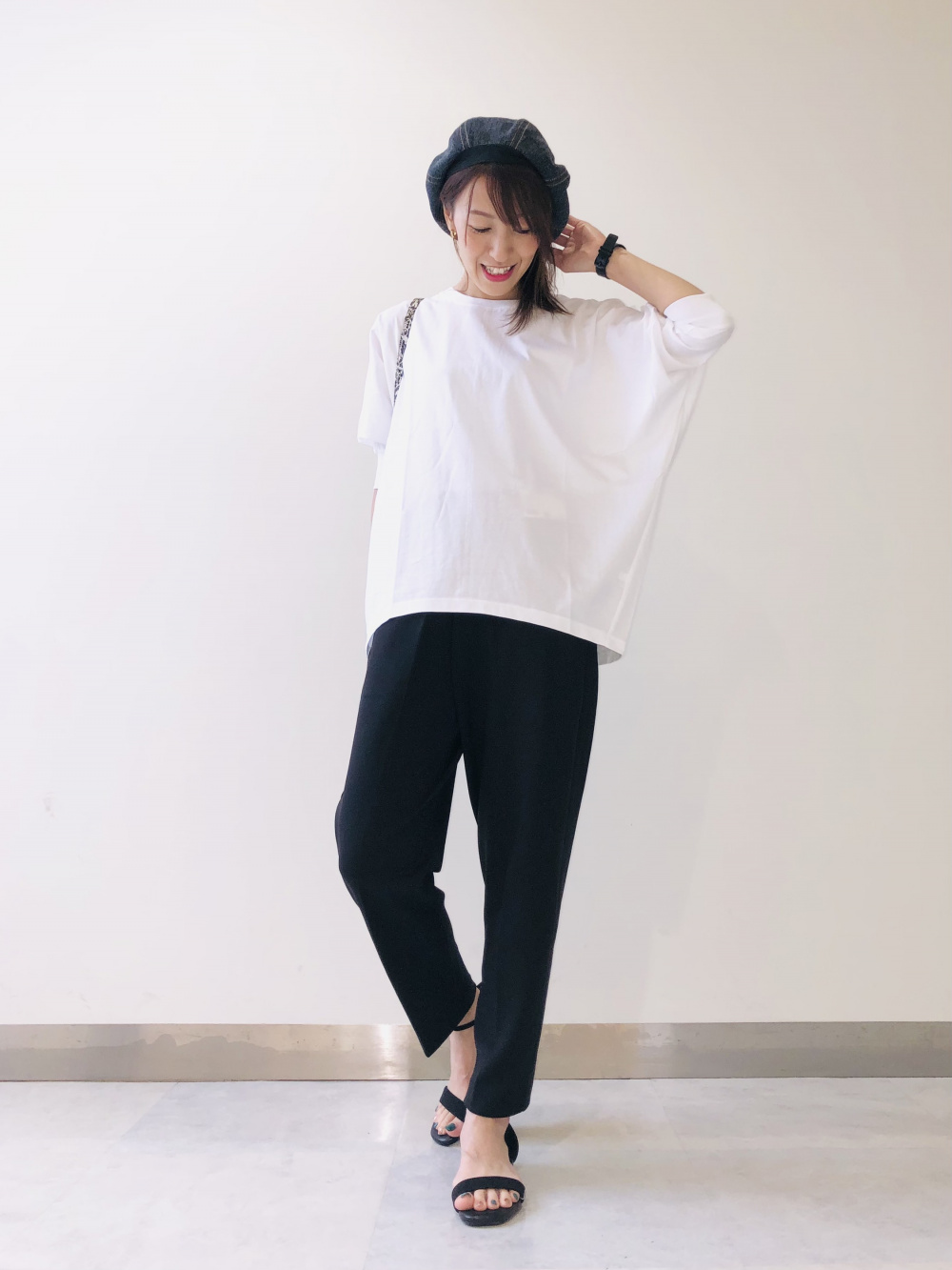 Check styling ideas for「Comfort Feel Ankle Strap Sandals」| UNIQLO US