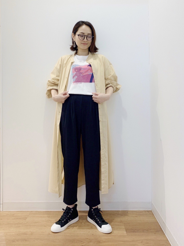 ヘルツ！ユニクロU シングルスーツ無地麻ストレッチ カーキがかった茶系 Ｌ UNIQLO（スーツ ・ ブラウン/茶色系）のフリマアイテム一覧