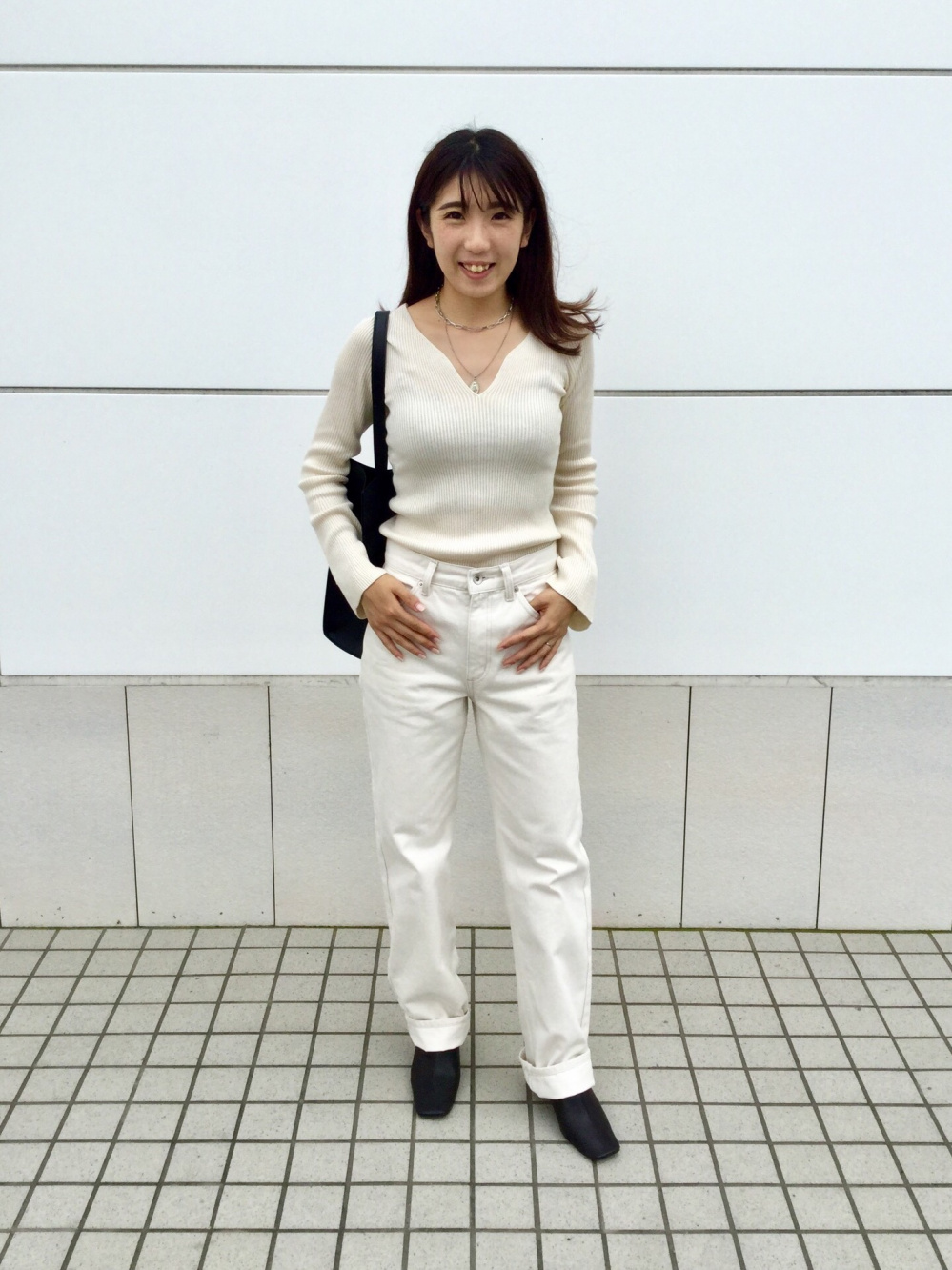 Check styling ideas for「U Regular-Fit Straight Jeans」| UNIQLO US