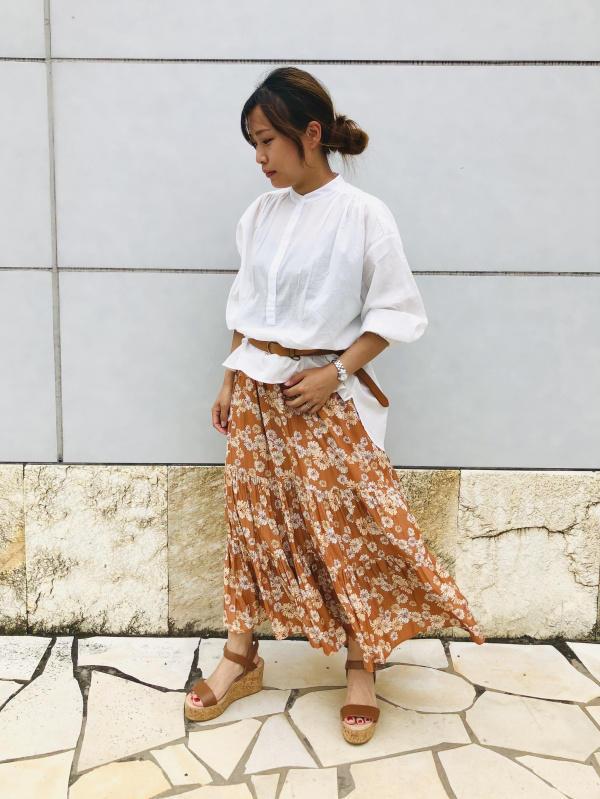 Women's 「ギャザーブラウス」styling ideas | UNIQLO US