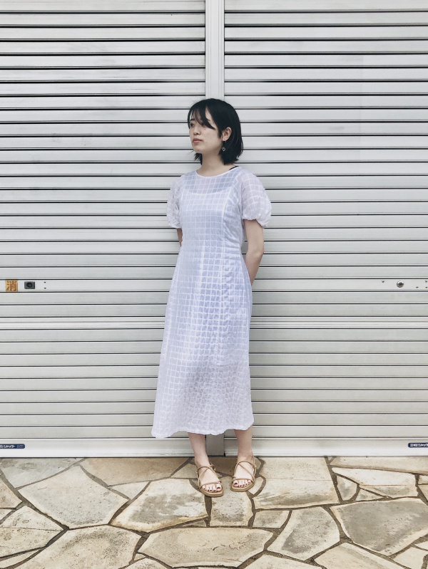 ユニクロ公式 コットンドビーロングワンピース 半袖