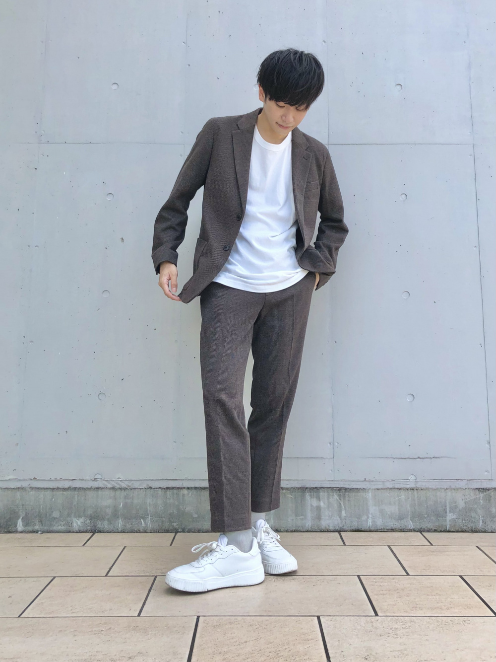 スウェットシャツ 長袖 クルーネックtシャツ 半袖 の着用コーディネート ユニクロ