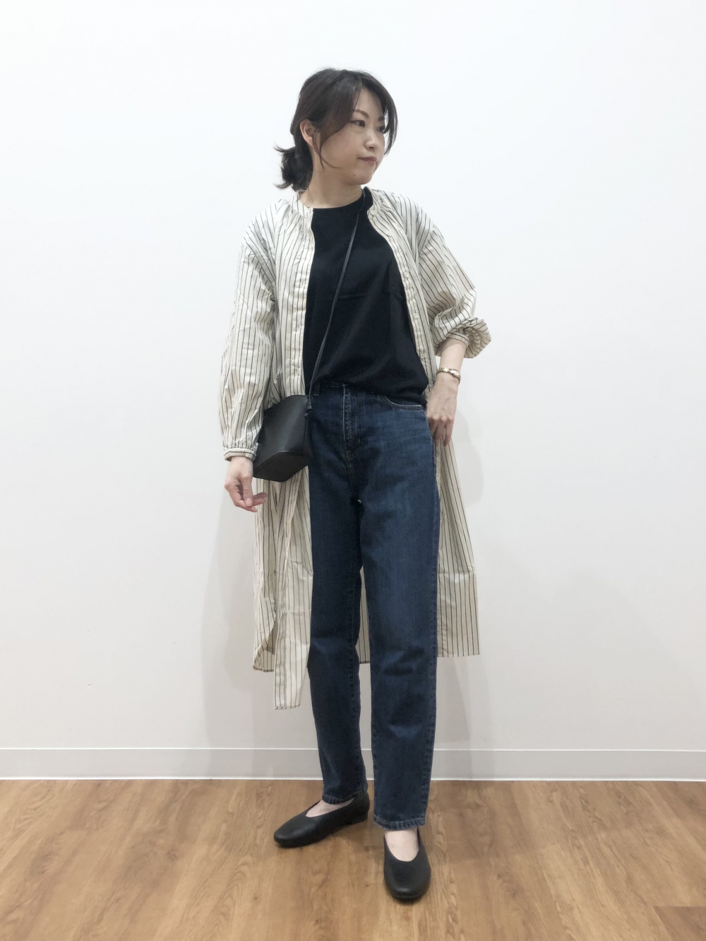 Check styling ideas for「Faux-Leather Square Shoulder Bag」