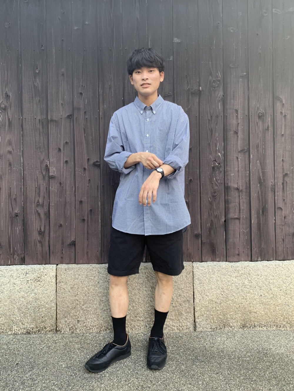 チノショートパンツ 丈24 27 5cm テープサンダル の着用コーディネート ユニクロ