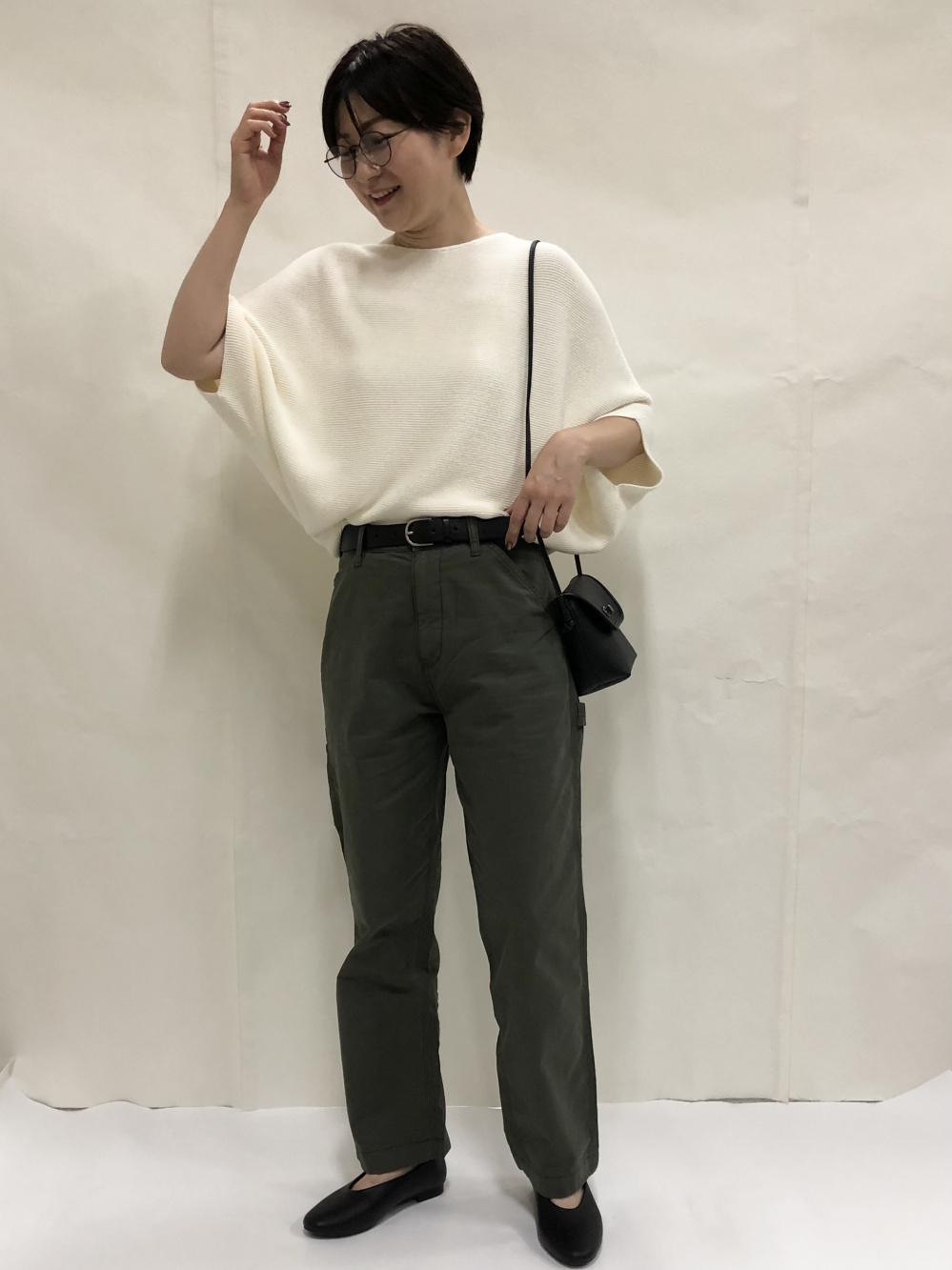 メリノブレンドフルジップセーター（長袖）、スマートアンクルパンツ 
