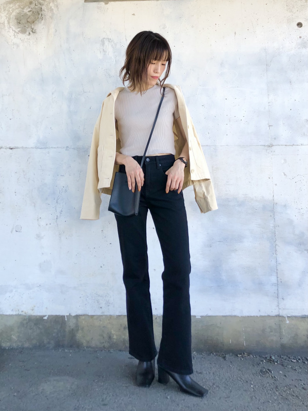 コットンリブクルーネッククロップドT（半袖）（レディース）の着用