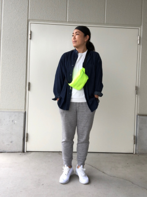 PRADA スウェットパンツ UMP145_11LM_F0480_S_232_MDD.jpg