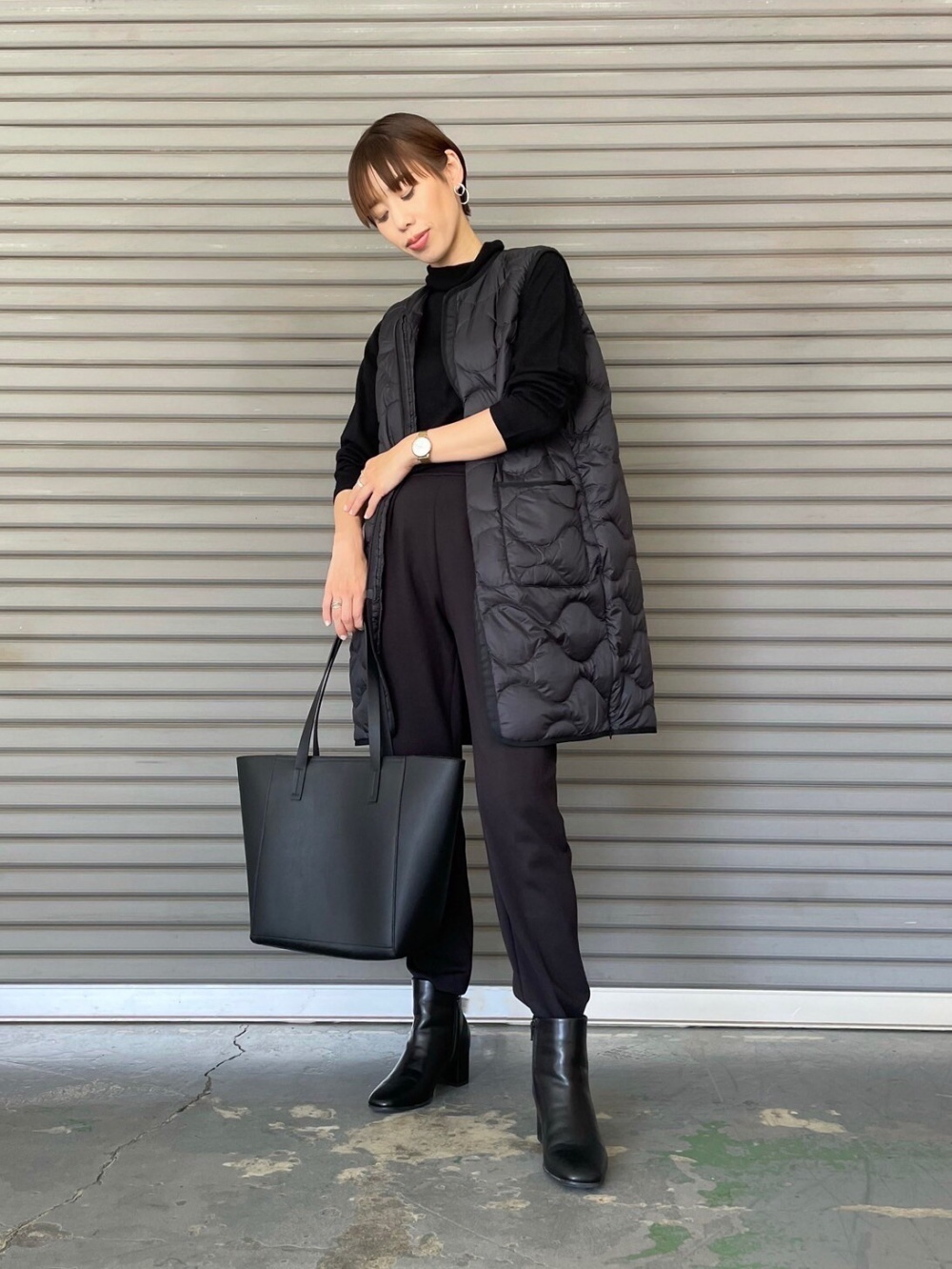 ウルトラライトダウンロングベスト」の着用コーディネート| ユニクロ公式