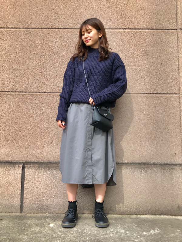 コットンギャザーロングシャツワンピース（長袖）（レディース）の着用