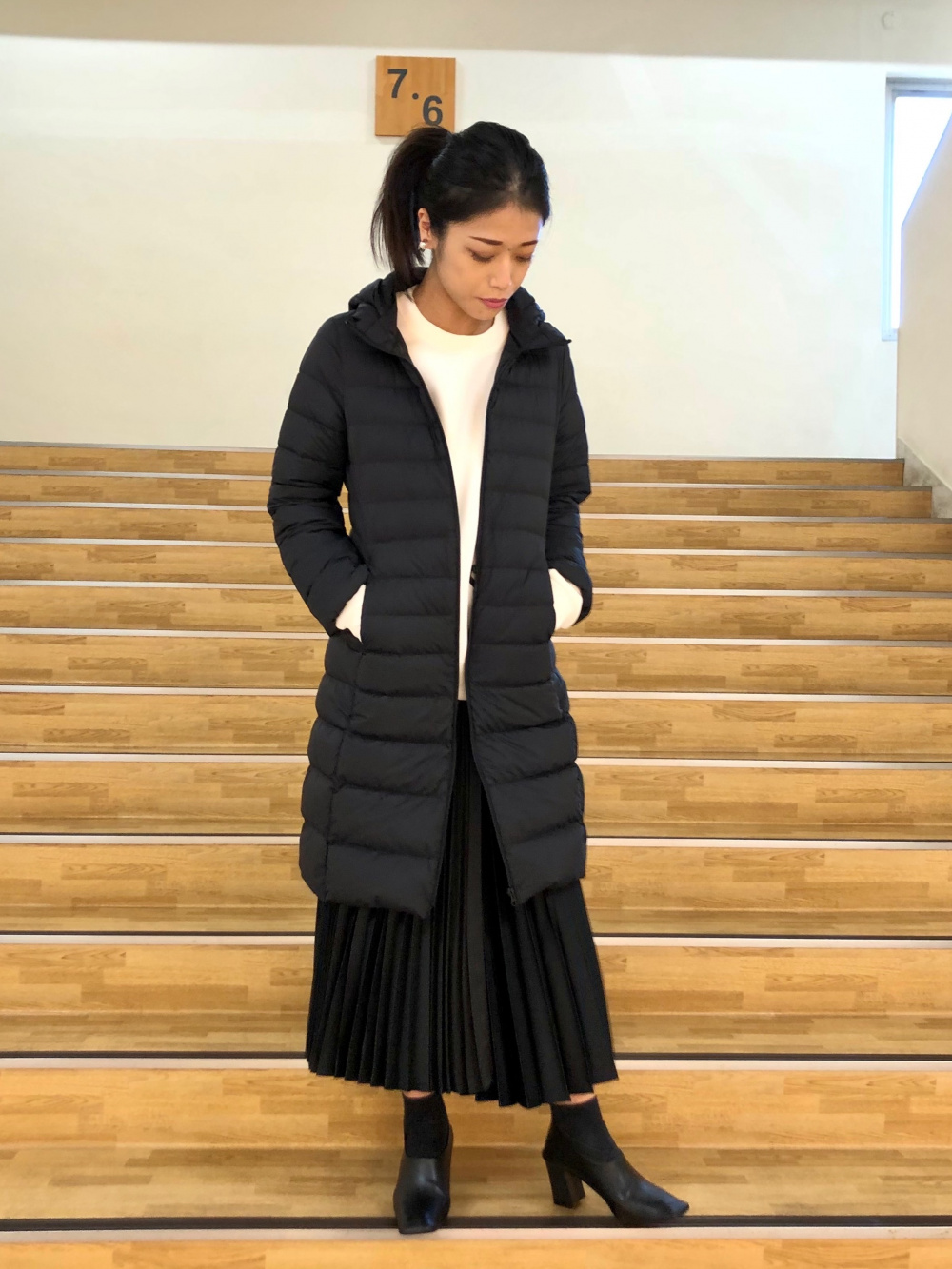 ウルトラライトダウンロングベスト、ストレッチシャツジャケット」の