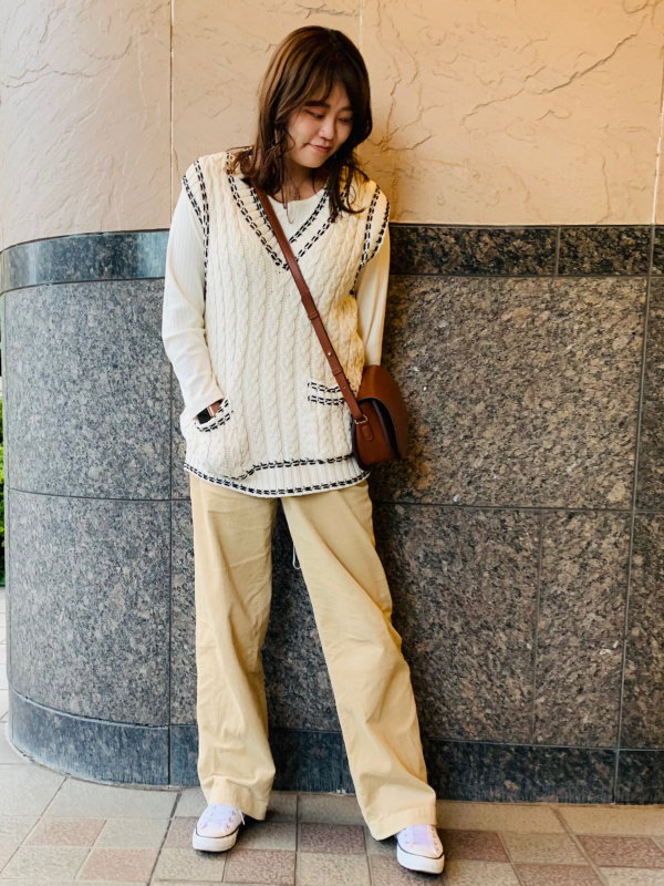 全国宅配無料 UNIQLO コーデュロイショーツ ピンク 新品未使用 タグ付 完売 UNIQLO コーデュロイショーツ ピンク 新品未使用 タグ付 完売