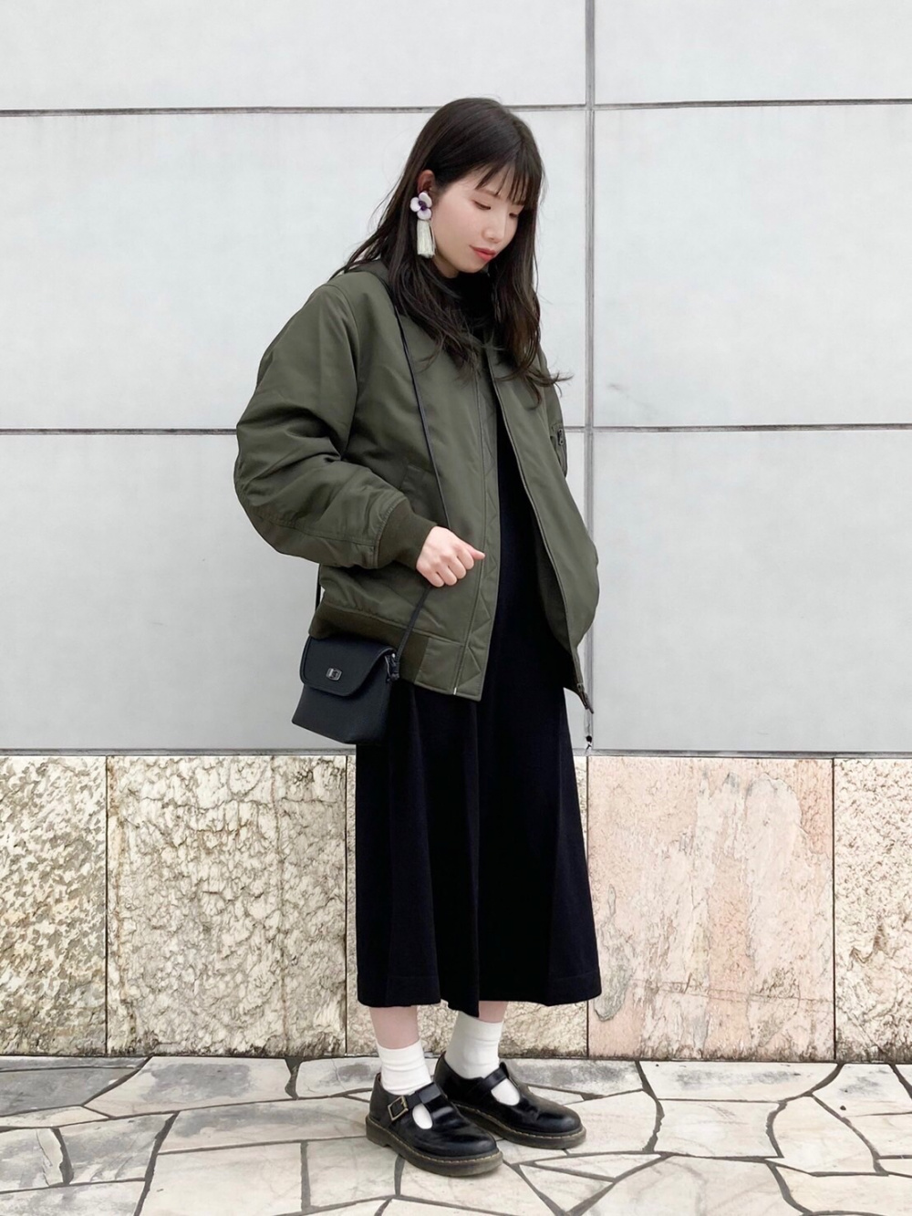 メリノブレンドaラインワンピース 長袖 Ma 1ブルゾン の着用コーディネート ユニクロ