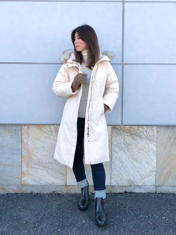 ウルトラウォームハイブリッドダウンロングコート（レディース）の着用