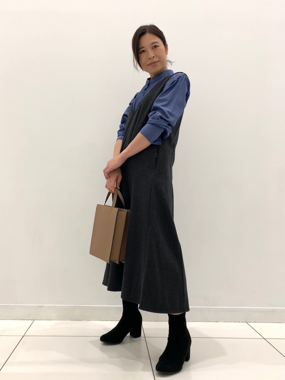 ユニクロ　ブラッシュドジャージージャンパースカート S UNIQLO】M:ブラッシュドジャージージャンパースカート | LEE