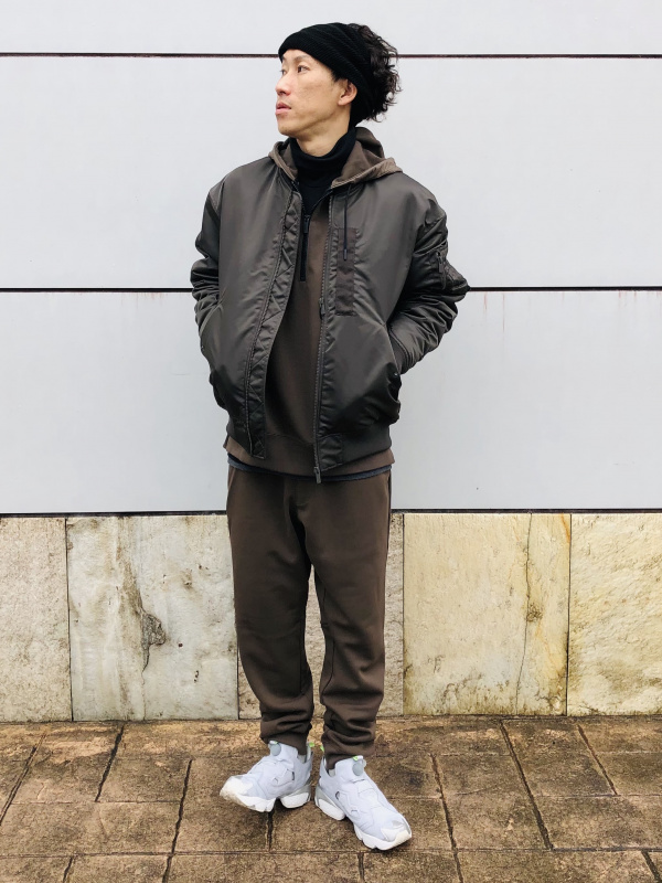ユニクロ公式 | ハイブリッドダウンオーバーサイズMA-1ブルゾン